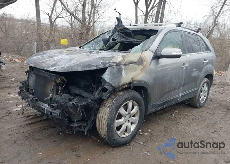 2011 Kia Sorento Lx from USA, damaged, VIN 5XYKT4A15BG025701